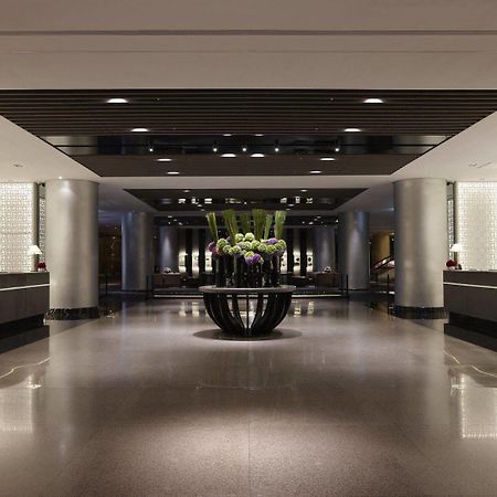 Regent Taipei Hotel Eksteriør billede The lobby of the hotel