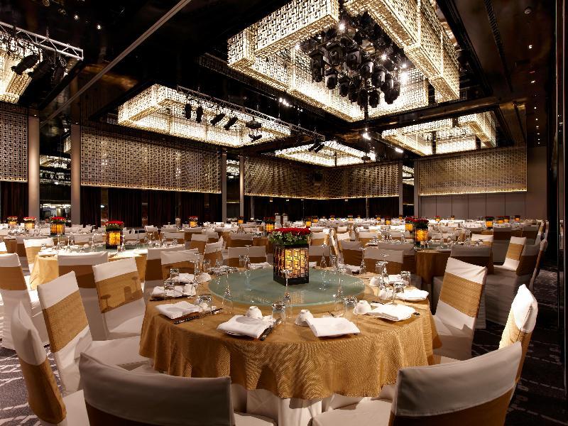 Regent Taipei Hotel Eksteriør billede The ballroom at the Mandarin Oriental, Hong Kong